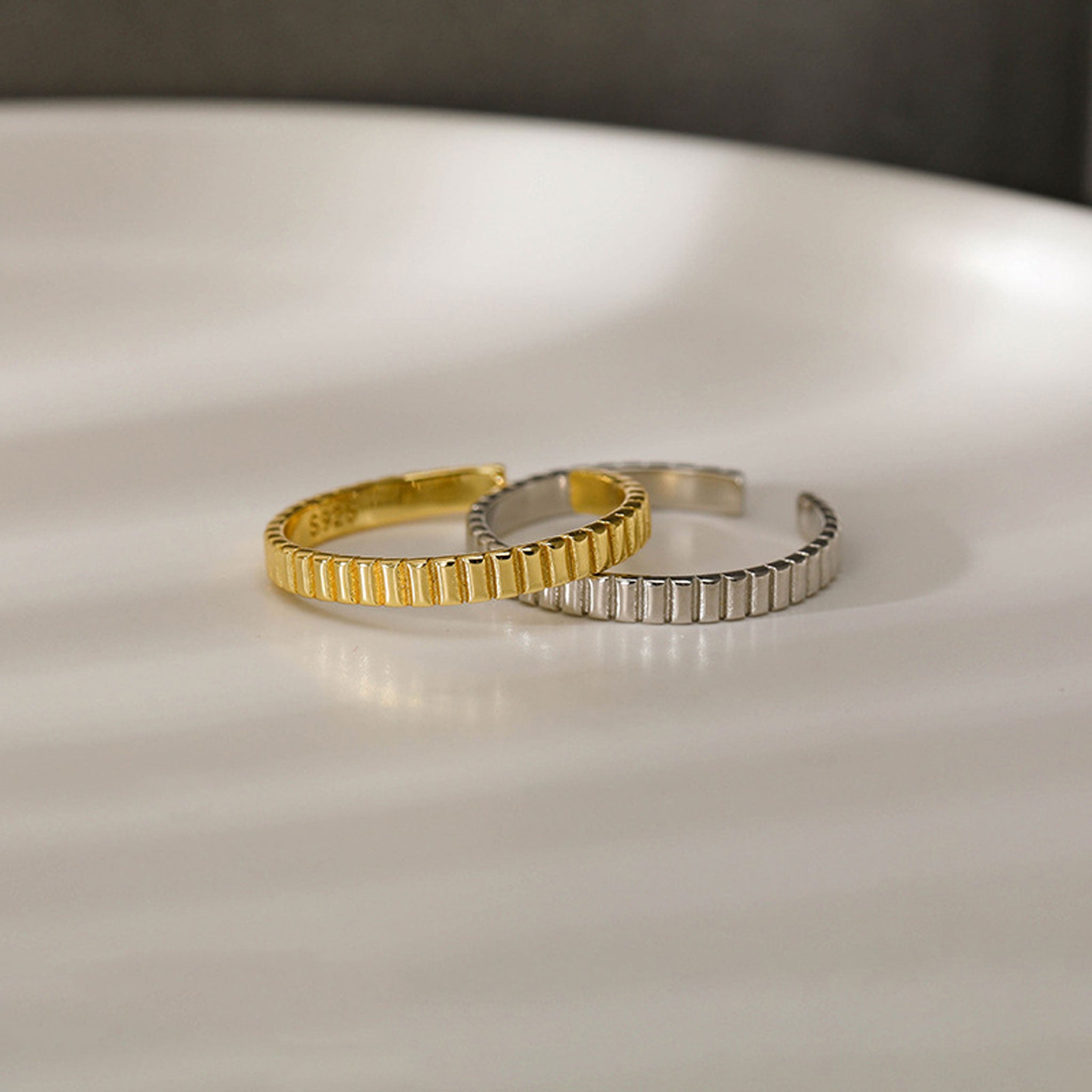 Unique Gear Open Ring