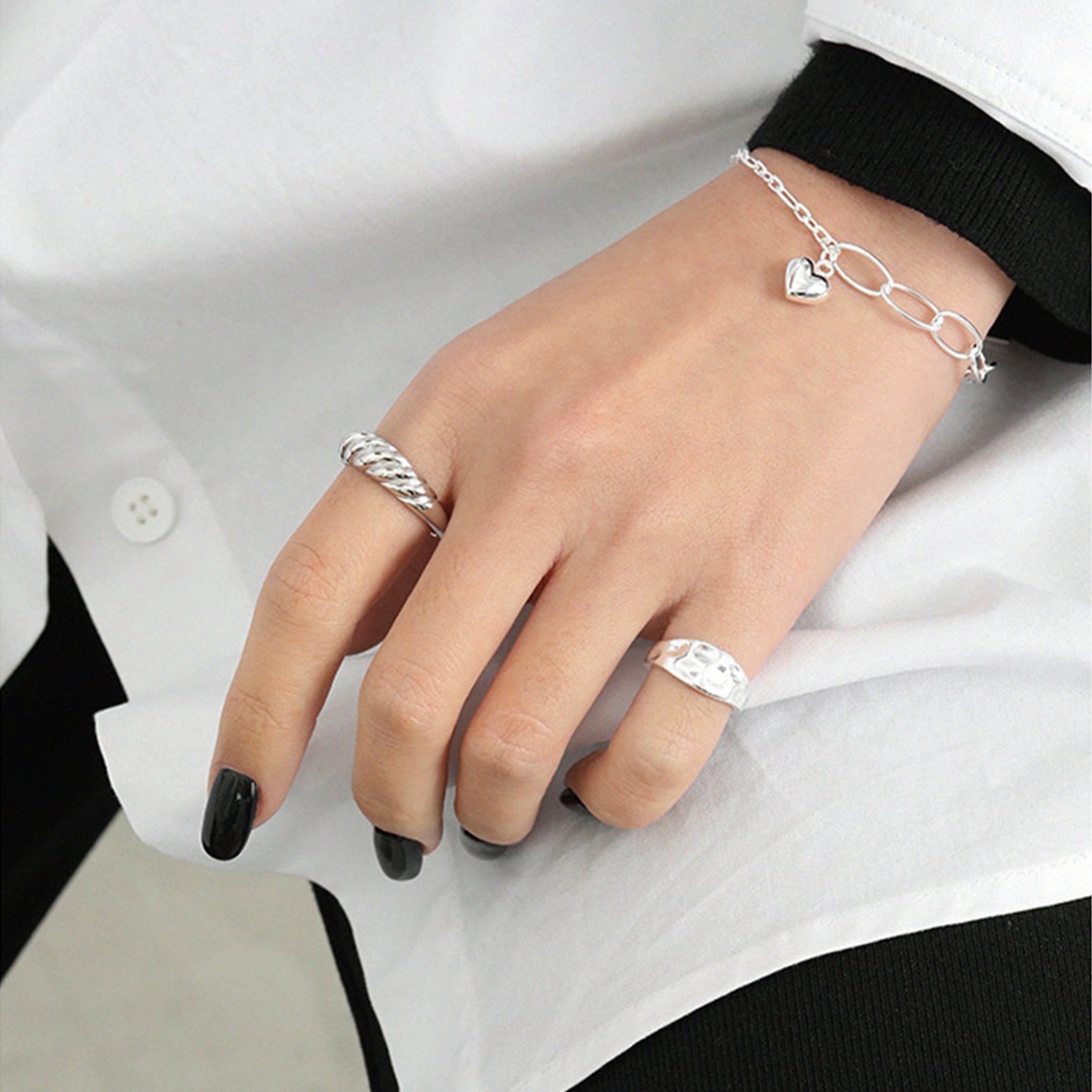 Diagonal Twisted Open Ring