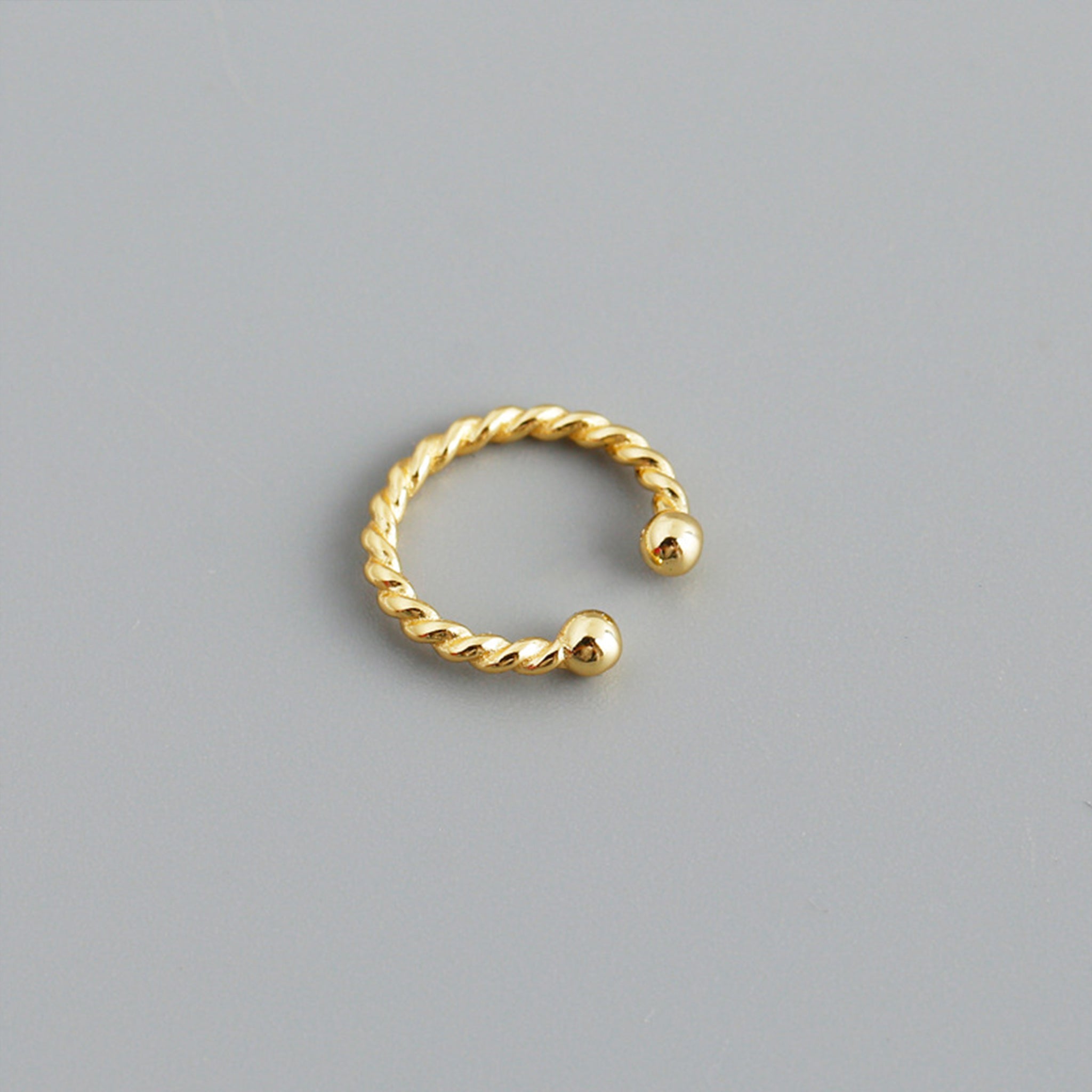 Twisted Ear Cuff