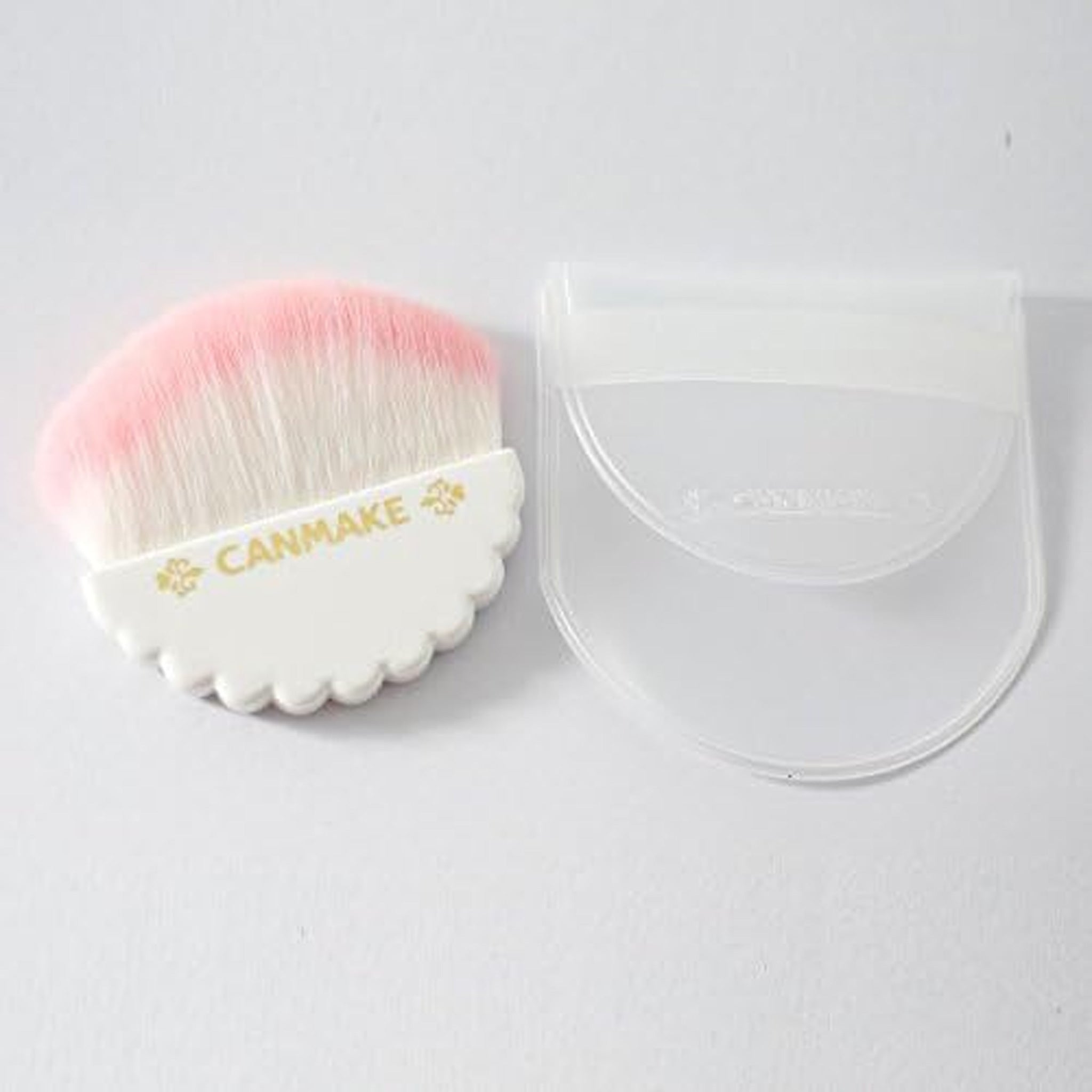 CANMAKE Marshmallow Finish Face Brush