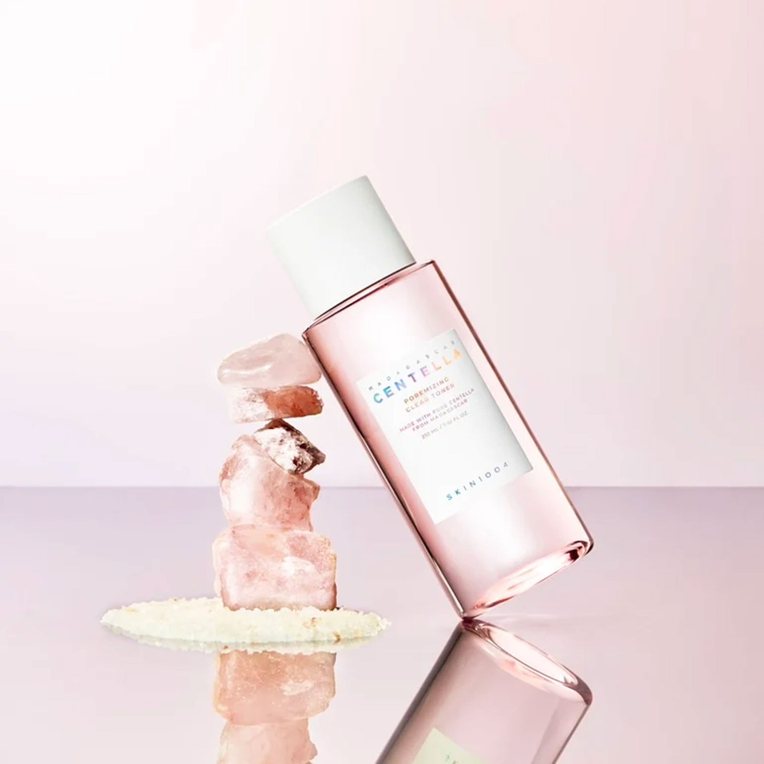 Pore-cleansing exfoliating Korean toner with Himalayan Pink Salt, 4-HA complex, and sebum control formula for a refreshing matte finish.