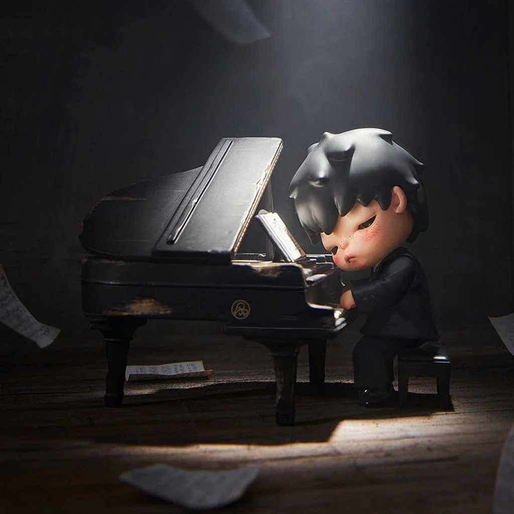 POP MART Hirono The Pianist Figure