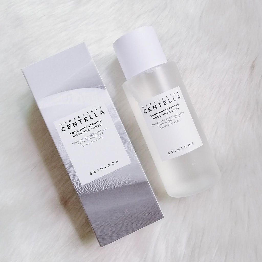 This toner is infused with 90% Centella Asiatica extract from Madagascar, renowned for its powerful soothing and healing properties. 